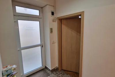 Proprietar, inchiriez spatiu pentru firma/birouri - 5