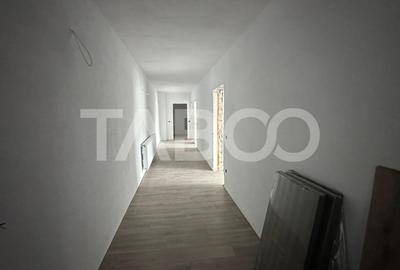Apartament decomandat 3 camere  84 mpu etaj intermediar Turnisor Sibiu - 4