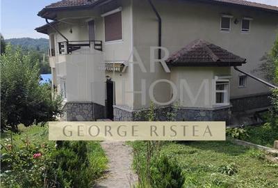 Casă individuală cu 6 camere în Piatra (Provița de Jos)