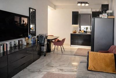 Apartament cu 3 camere decomandat, mobilat în Girocului