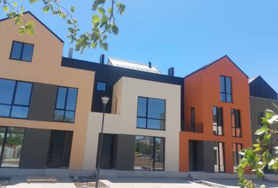 Townhouse 4 rooms, District 1, The Meadows, Grivita Lake, North - 1