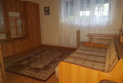 Apartament doua camere, decomandat, mobilat, cu centrala, zona Energiei