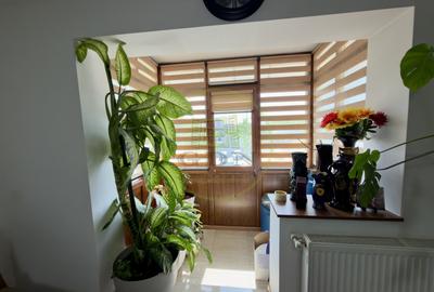 Apartament 2 camere, semidecomandat, cartier Craiovita Nouă, zona Orizont - 3