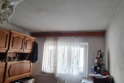 SC VIMAK IMOBILIARE vinde ap.3 camere Centrul Civic. - 2