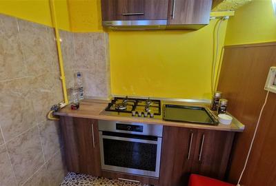 Resita Casa 7 Incaperi Parter,Etaj, Zero investitii - 3