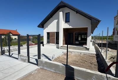 Casa moderna Valu lui Traian zona Top - 2