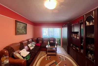 Apartament 3 camere, 69 mp utili, decomandat, parter - zona Soarelui - 2