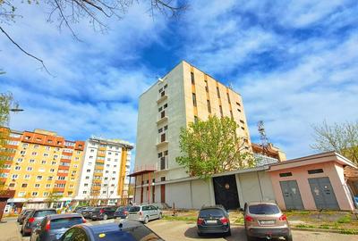 De închiriat clădire comercială și curte interioara - 5
