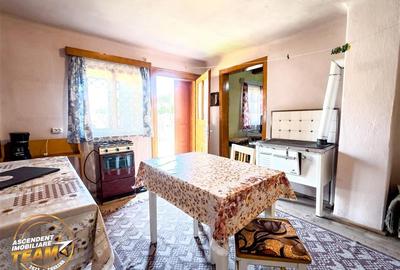 Casa traditionala din lemn, cu sura din piatra, Arcus, Covasna. - 4