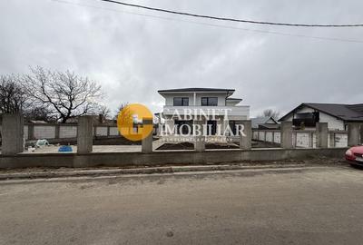 Casa PREMIUM - 5 camere - 3 bai - 750mp teren - La asfalt - 1