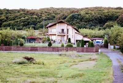 Vila la cheie, teren 6700 mp, sat Nima - 3