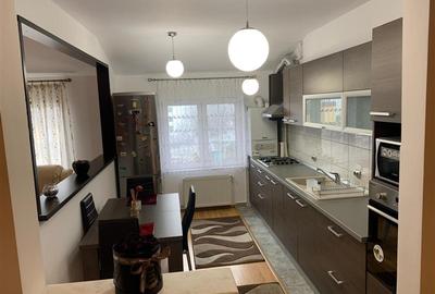 Apartament cu 2 camere decomandat în Andrei Mureșanu