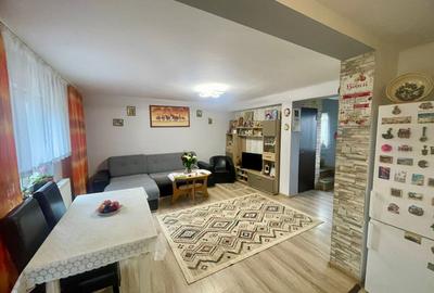 Oportunitate! Casă de vânzare 95 mp.+ 556 mp teren, Câmpenești - 1