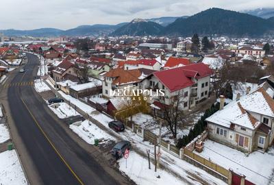 Pensiune de vânzare în Râșnov | 14 camere | 427 mp - 52