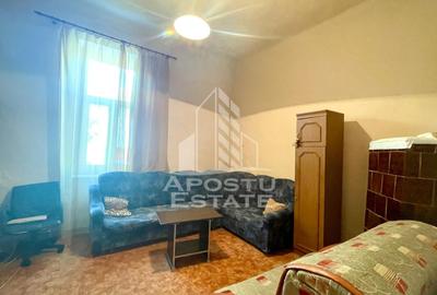 Apartament decomandat, 2 camere curte comuna - Zona Piata Sarbeasca - 2