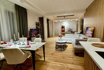 Apartament cu 4 camere decomandat, mobilat în Iancu Nicolae