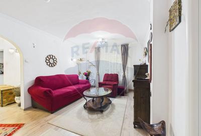 Apartament cu 4 camere de vanzare, Centrala proprie, 13 Septembrie - 14