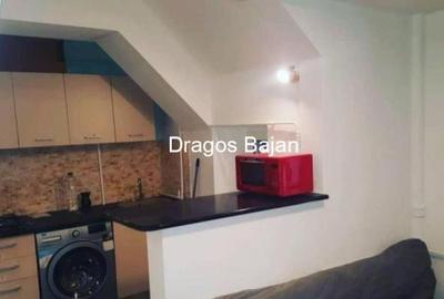 Lahovari // Creditabil // 22mp - 2