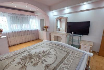 UNIRII, Bd. Mircea Voda, v-a-v ANFP, stradal, decomandat, centrala - 4