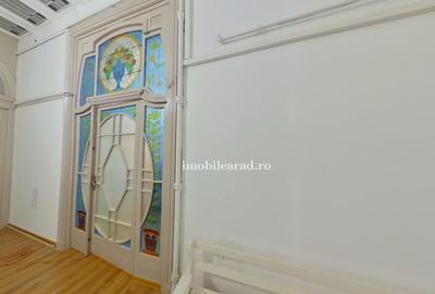 Ap. exclusivist, et.1, km 0 Arad, amenajat cu designer in stil unic - 5