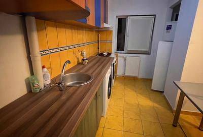 APARTAMENT 3 CAMERE/ PARTIAL MOBILAT/ 10 MINUTE DE METROU - 14