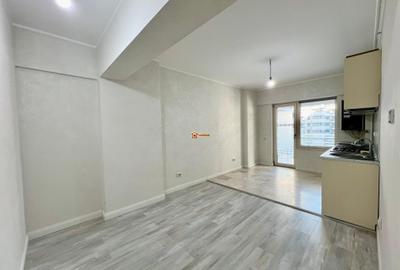 De închiriat | 2 camere | Royal Town | Liber | Etaj 4 - 1
