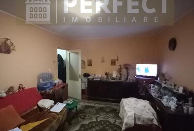 Apartament 2 camere, et 3/4, Vest - Ciucului - 40000 euro