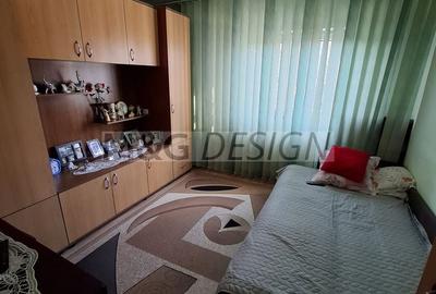 Aradului, 2 camere decomandate, et 3, centrala proprie - 18
