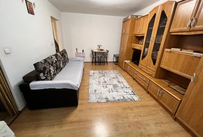 VÂND garsonieră, renovată ,zona Vasile Aaron - 2