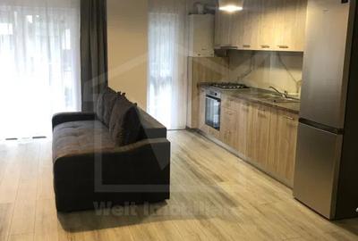 Apartament cu 2 camere semidecomandat, mobilat în Mărăști