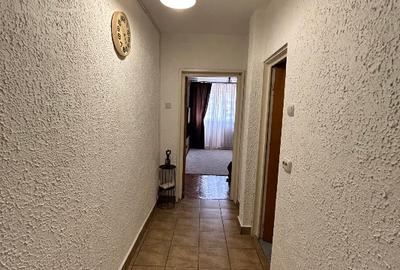 Inchiriez apartament ultracentral Ramada - 4