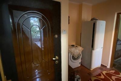 Apartament cu 2 camere semidecomandat, mobilat în Micro 19