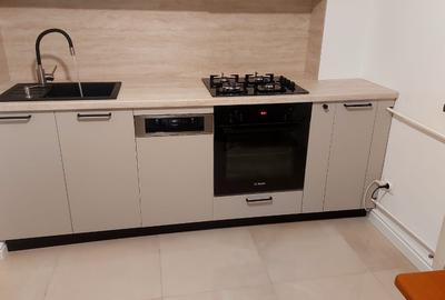 Penthouse cu 5 camere semidecomandat, mobilat în Aviației