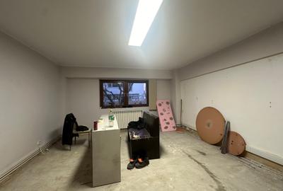 Vanzare - 4 camere - Parter  - Imobil 2000 - Ultracentral - 4