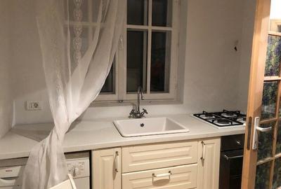 Inchiriere casa 2 camere renovata curte 100mp Cotroceni metrou Eroilor - 12