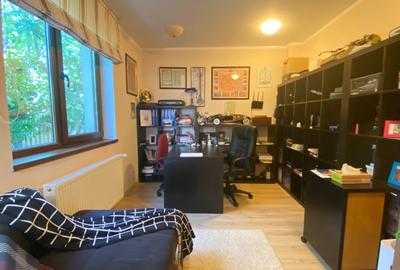 Se vinde URGENT Vila 6 camere Otopeni zona 23 August - 22