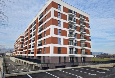 Apartament cu 2 camere semidecomandat, mobilat în Florești