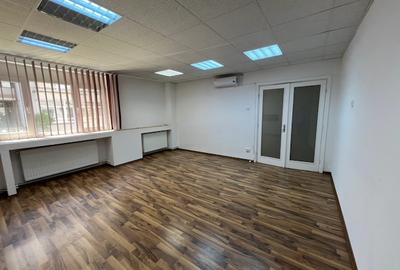 Apartament cu 2 camere semidecomandat în Calea Victoriei