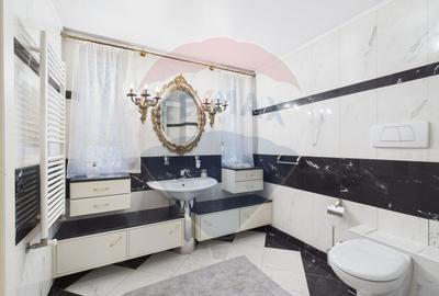 Vila spectaculoasa in Balotesti, curte 5000 mp si piscina interioara - 15