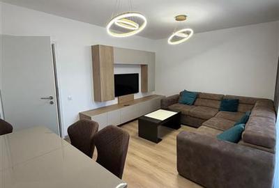 Apartament cu 2 camere decomandat, mobilat în Tractorul