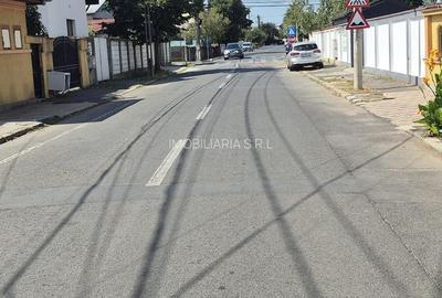 De vanzare 2 case + spartiu comercial in Chiajna!! - 4