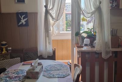 Apartament 3 camere de vanzare - Ostroveni, zona Pieței, decomandat, 71,29 mp - 10