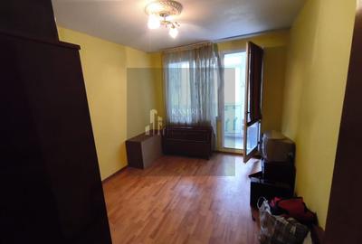 Apartament cu 3 camere semidecomandat, mobilat în 1 Decembrie 1918