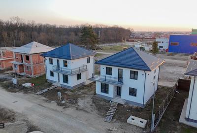 Casă individuală cu 4 camere în Pantelimon