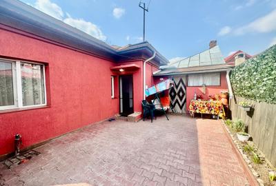 Casa caramida - singur curte - 1