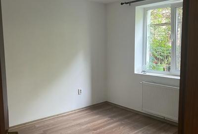 Apartament cochet 3 camere – zona Cotroceni – cu parcare - 1