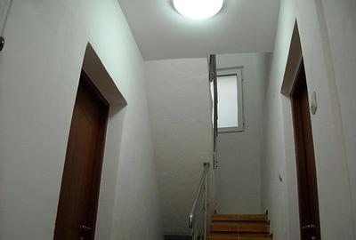 Piata Alba Iulia, vila P+1, 6 camere, curte 110mp - 6
