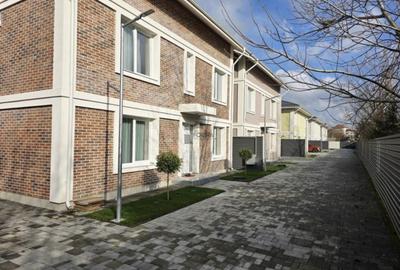 Vila Boutique in Otopeni Stil Britanic - Mansarda Locuibila - Aproape de Metrou - 1