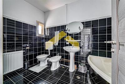 Casa de vanzare in zona centrala str. Mihai Eminescu - 7