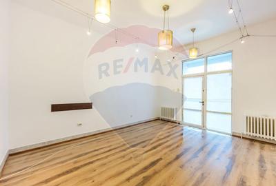 Spațiu comercial de inchiriat in zona Podgoria - 1